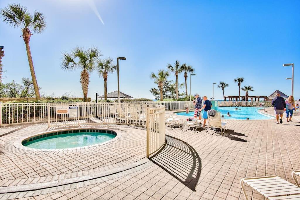 Pelican Beach Resort-Walkout Unit-On The Beach Destin Eksteriør billede